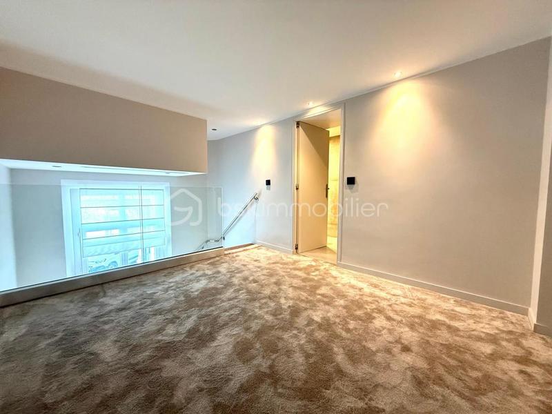 Appartement - 150 m² - 4 pièces