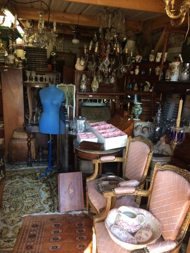 antiquites brocante les annees folles