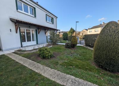 Maison - 111 m² - 5 pièces