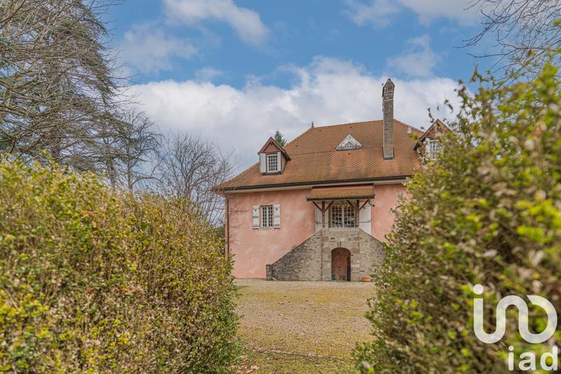 Maison - 406 m² - 10 pièces