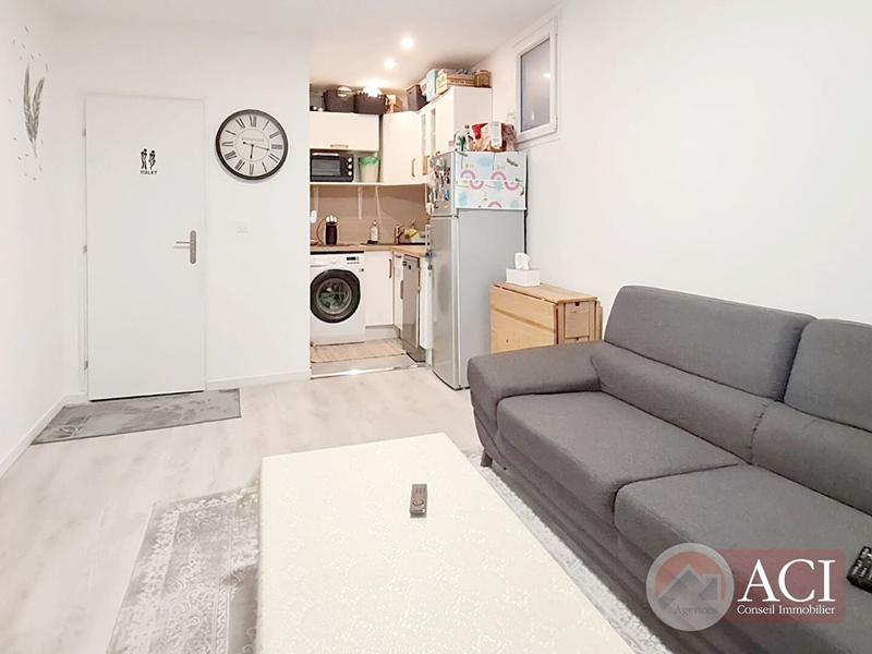 Maison - 230 m² - 13 pièces