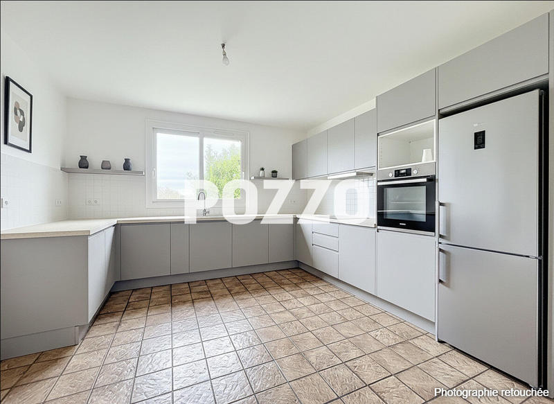 Maison - 97 m² - 6 pièces