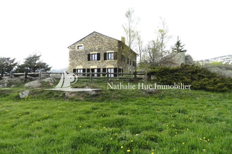 Maison - 210 m² - 8 pièces