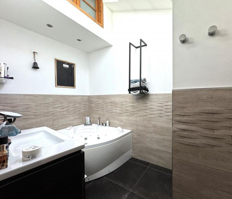 Maison - 75 m² - 4 pièces