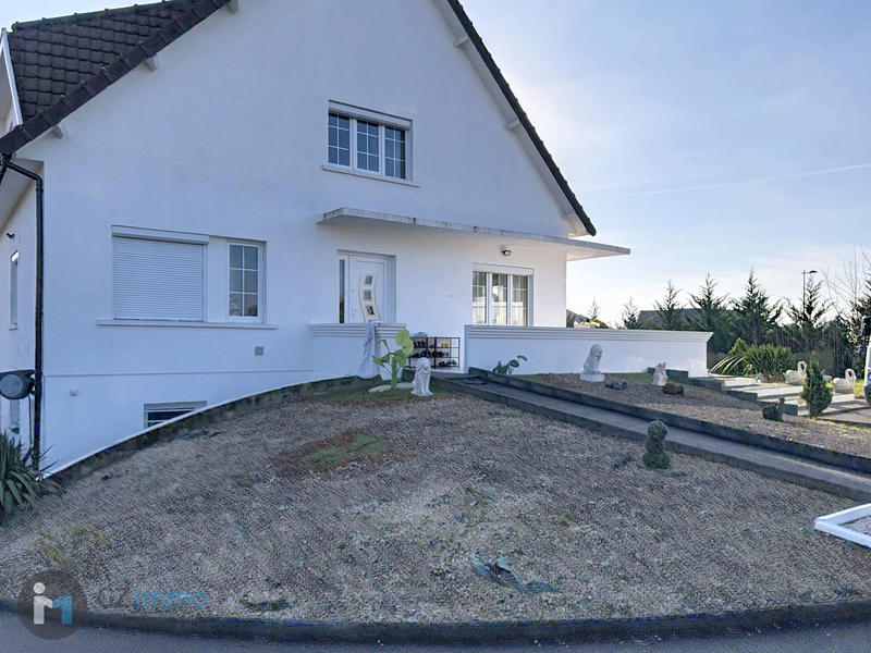 Maison - 246 m² - 6 pièces