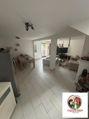 Maison traditionnelle - 110 m² - 5 pièces