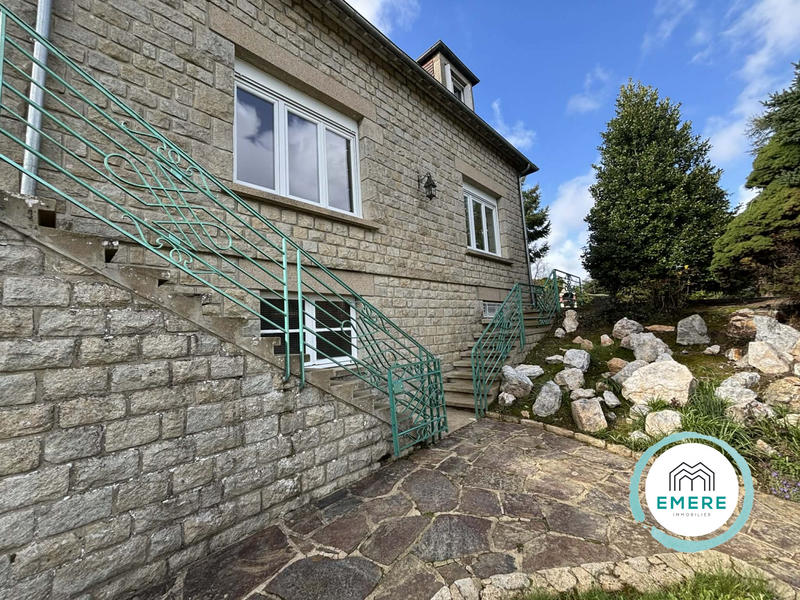 Maison - 152 m² - 7 pièces