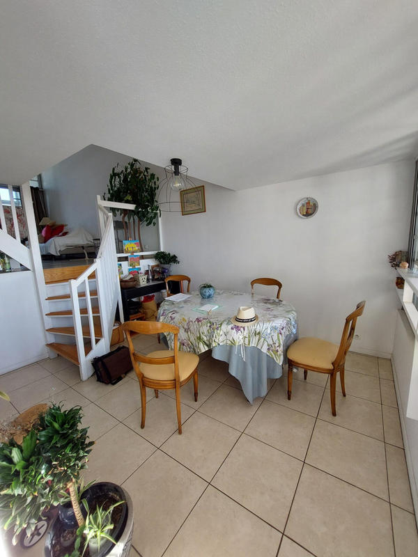 Appartement - 99 m² - 4 pièces