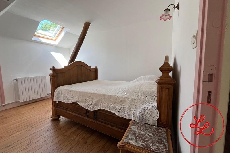 Propriété - 250 m² - 9 pièces