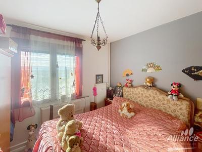 Appartement - 63 m² - 4 pièces