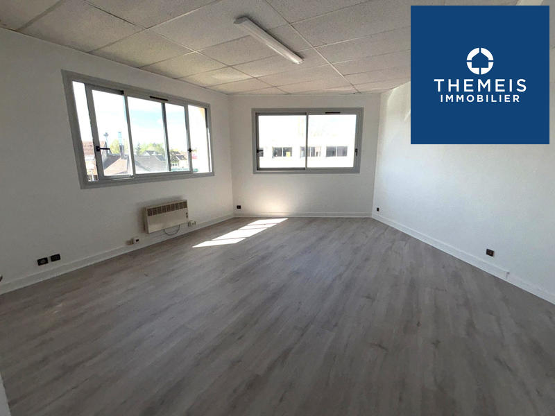 Bureau - 87 m² - 3 pièces