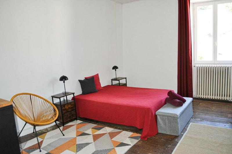 Maison en pierre - 247 m² - 10 pièces