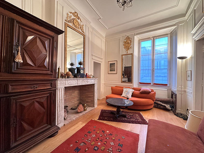 Appartement - 150 m² - 5 pièces