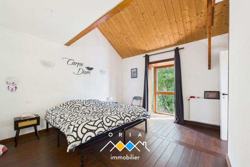 Maison - 206 m² - 7 pièces