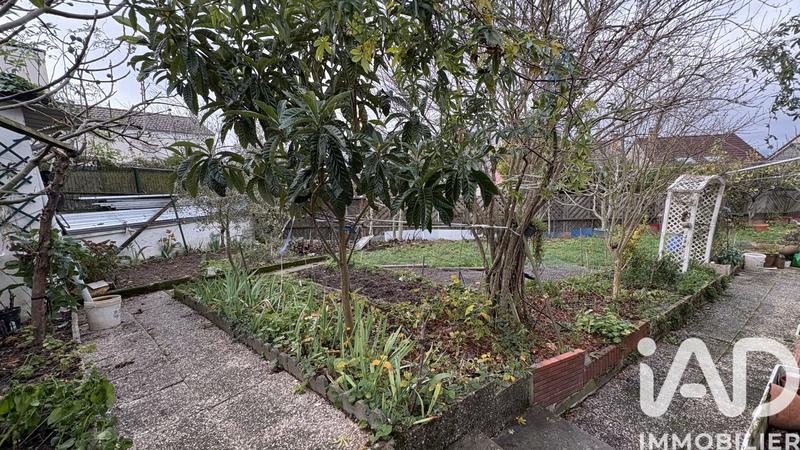 Maison - 180 m² - 7 pièces