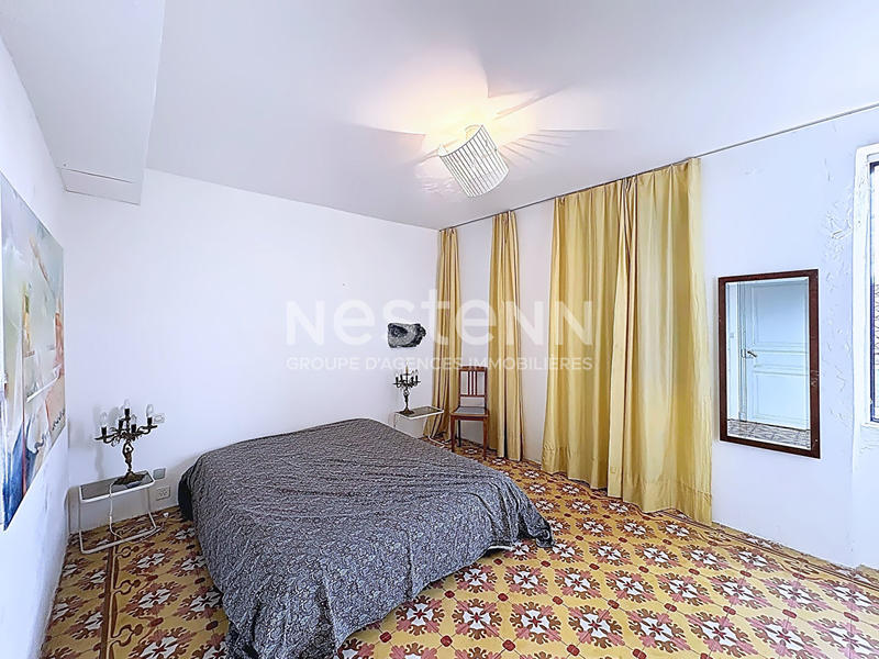 Maison - 215 m² - 7 pièces