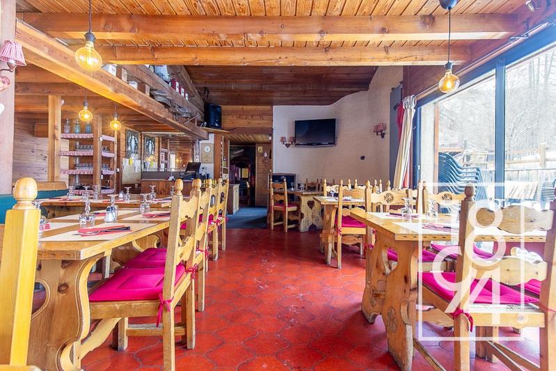 Hôtellerie / Restauration - 258 m²