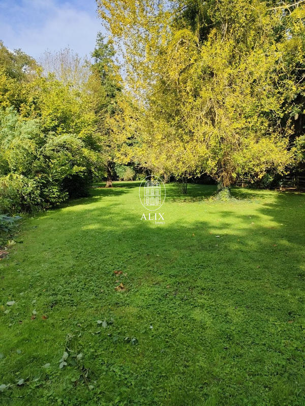 Maison - 180 m² - 7 pièces