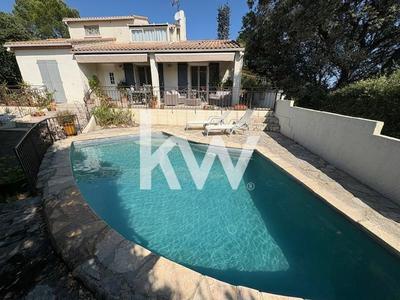 Maison - 147 m² - 7 pièces