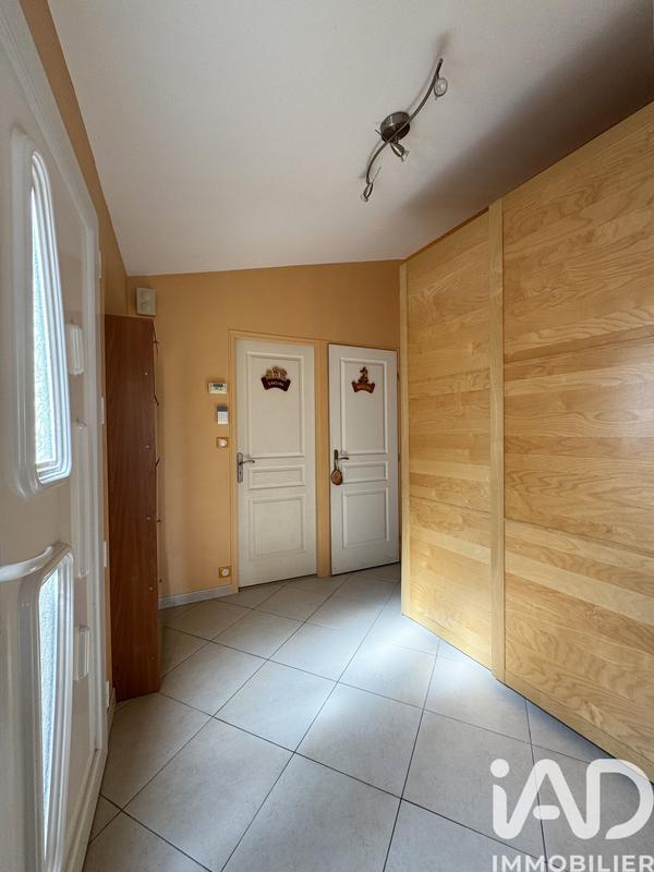 Maison - 93 m² - 4 pièces