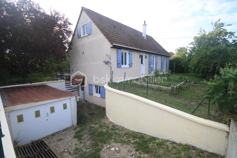 Maison - 114 m² - 6 pièces