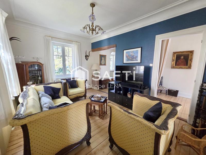 Villa - 194 m² - 8 pièces