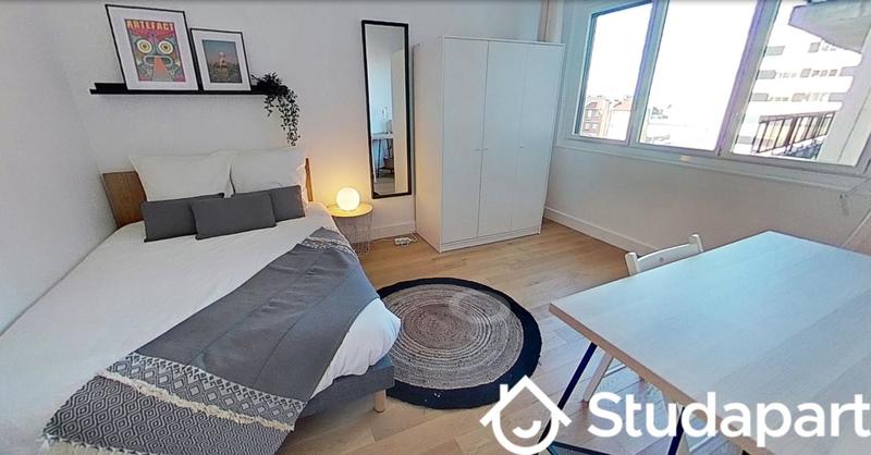 Chambre - 24 m² - 1 pièce