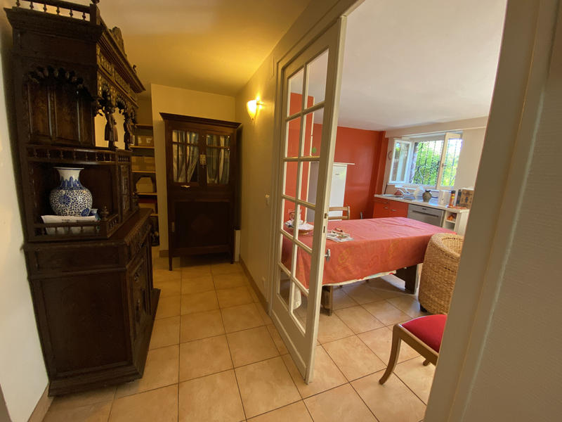 Maison - 216 m² - 9 pièces