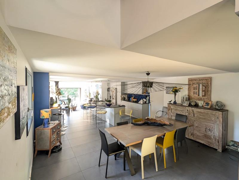 Maison ancienne - 220 m² - 7 pièces