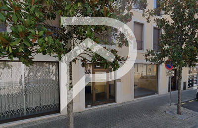 Local commercial - 67 m² - 3 pièces