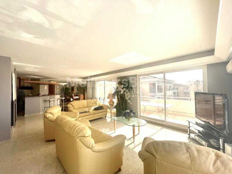 Appartement - 120 m² - 4 pièces