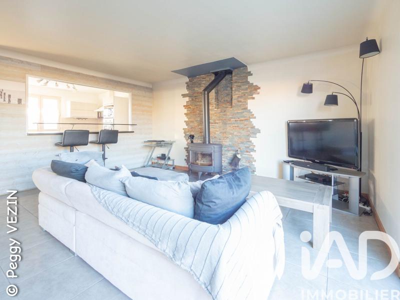 Maison - 99 m² - 5 pièces