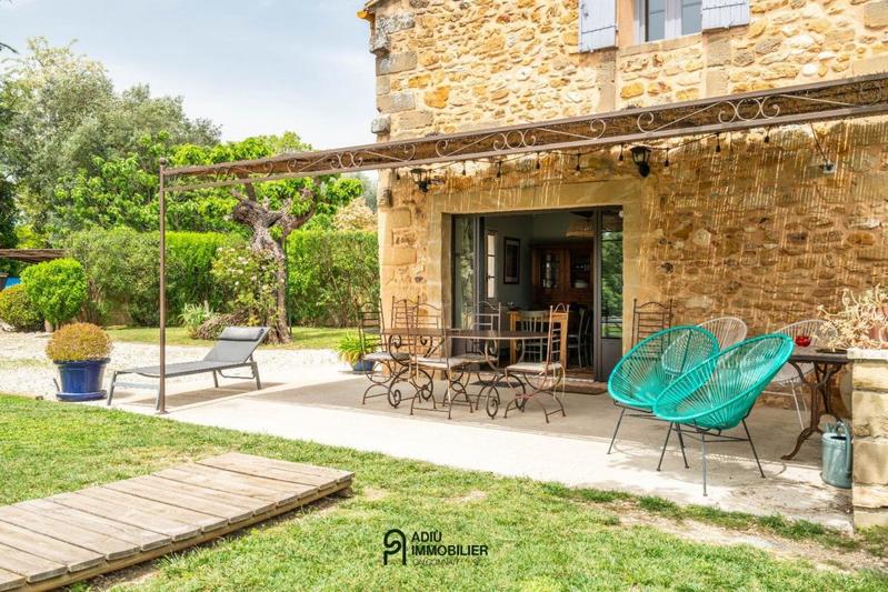 Maison en pierre - 117 m² - 4 pièces