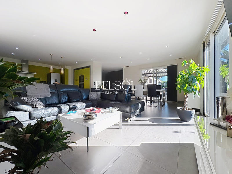 Maison contemporaine - 128 m² - 5 pièces