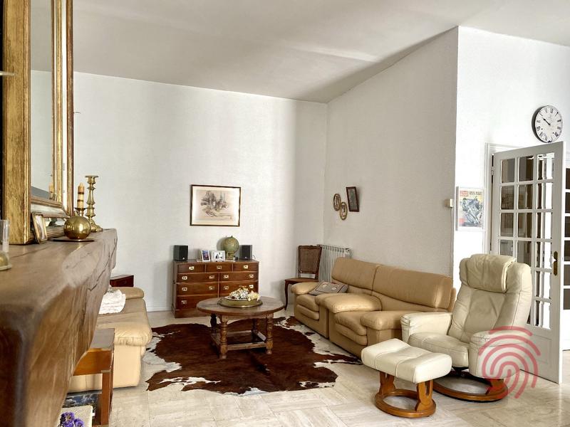 Appartement bourgeois - 114 m² - 4 pièces