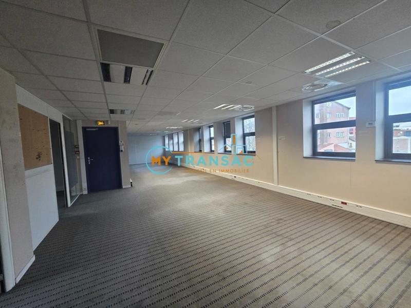 Local d'activités - 255 m²