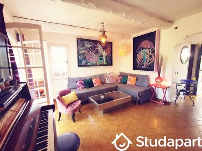 Chambre - 15 m² - 1 pièce