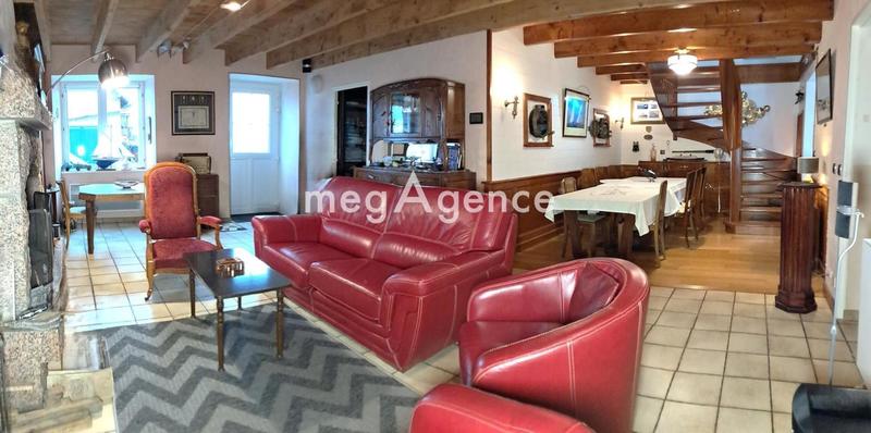 Maison - 140 m² - 5 pièces