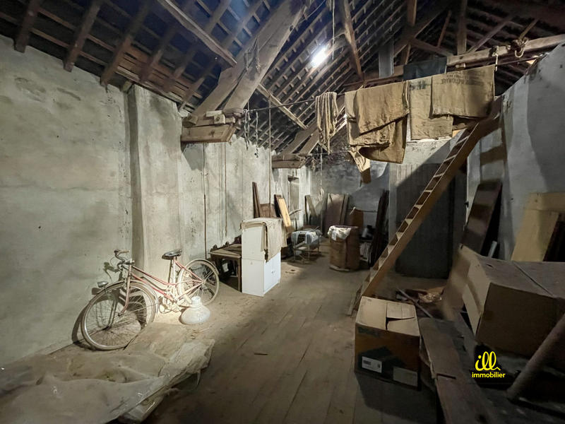 Maison - 147 m² - 7 pièces