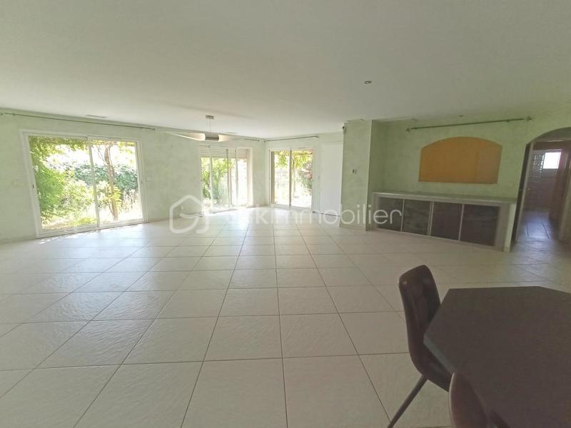 Maison traditionnelle - 177 m² - 7 pièces