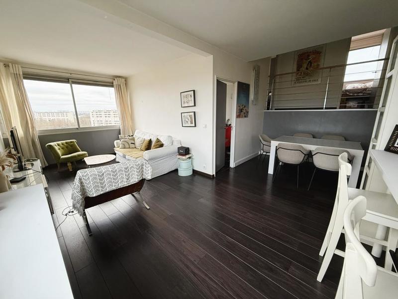 Appartement - 80 m² - 5 pièces