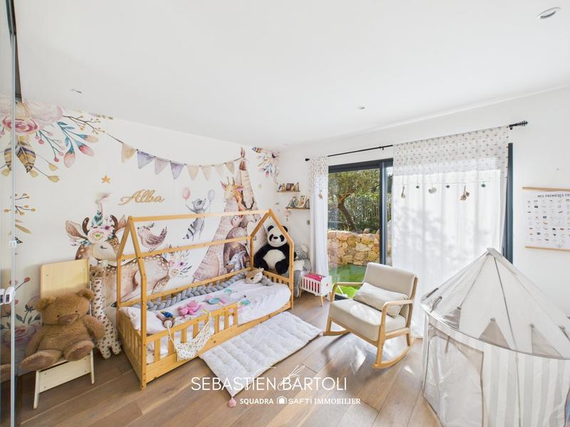 Maison - 145 m² - 4 pièces