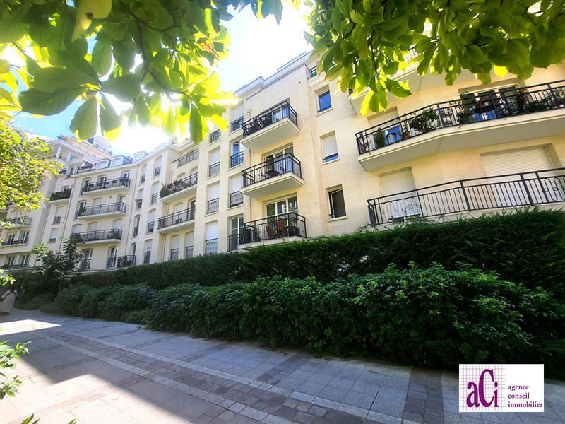 Appartement - 110 m² - 5 pièces