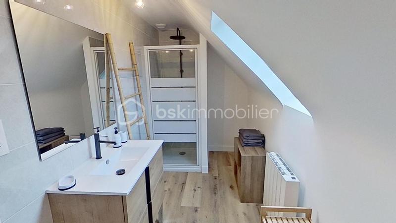 Maison traditionnelle - 79 m² - 4 pièces