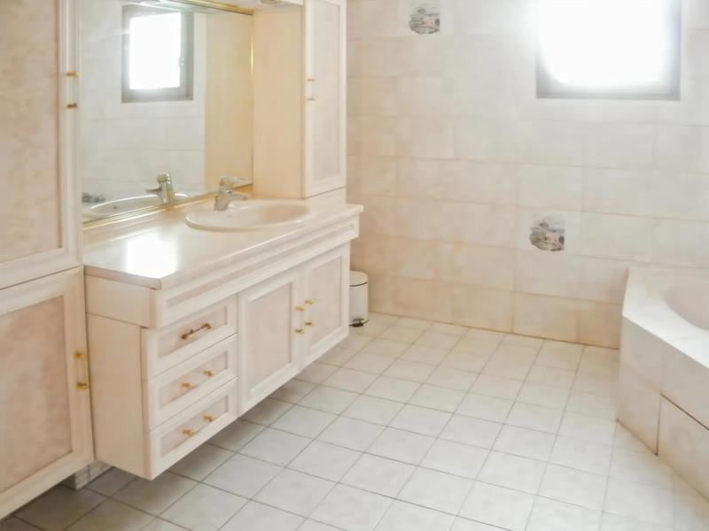 Maison - 150 m² - 7 pièces