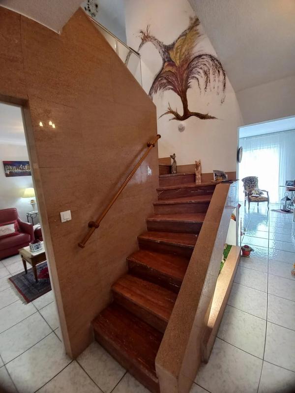 Appartement - 156 m² - 5 pièces