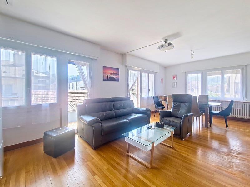 Appartement - 91 m² - 3 pièces