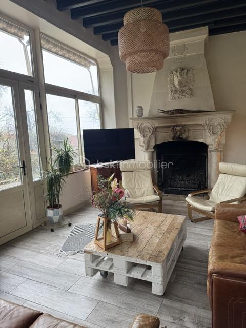 Maison - 276 m² - 8 pièces