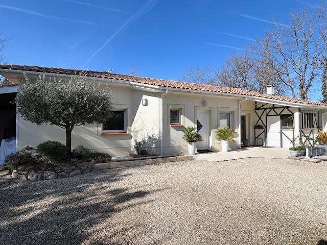 Propriété - 114 m² - 4 pièces