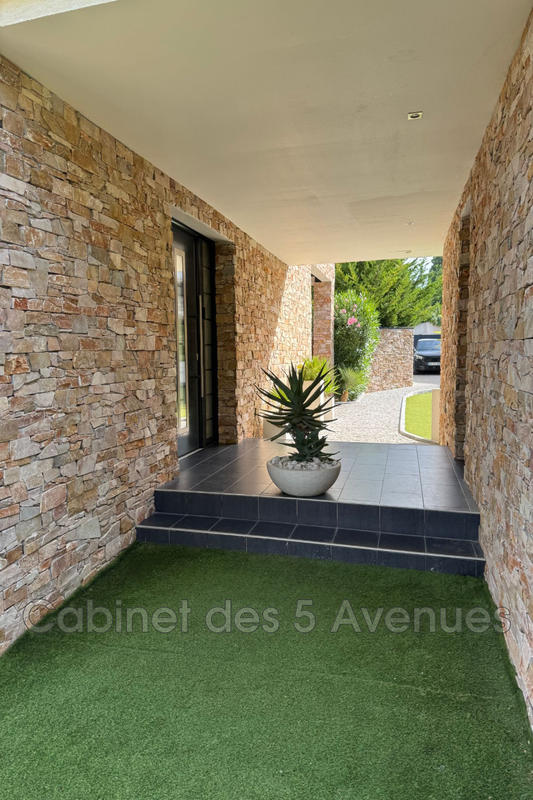 Maison - 173 m² - 5 pièces